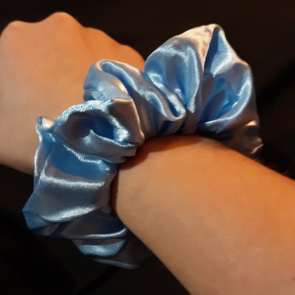 Scrunchies - Picture 4 of 5